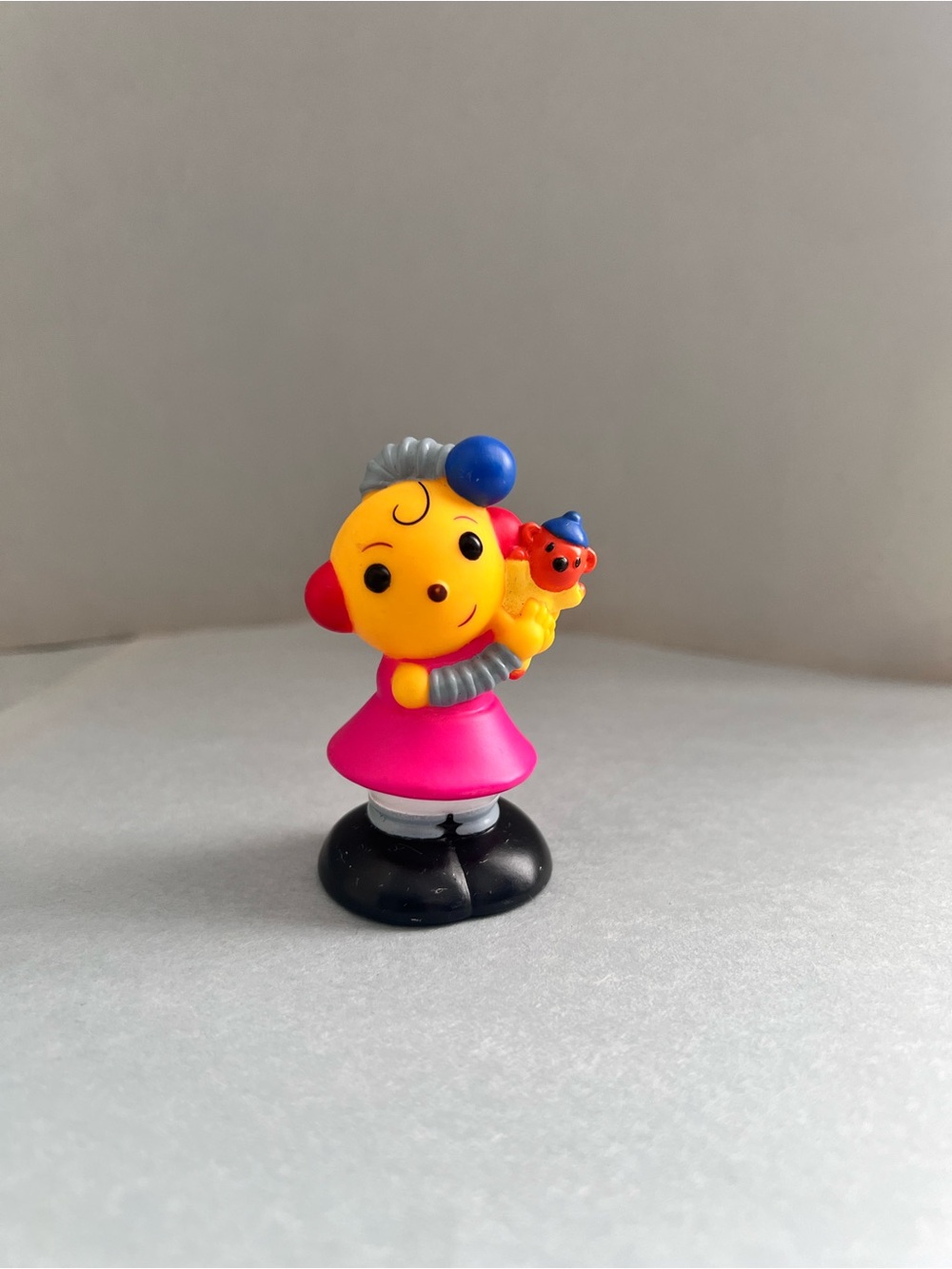 Zowie Polie holding Pappy PVC Minifigure